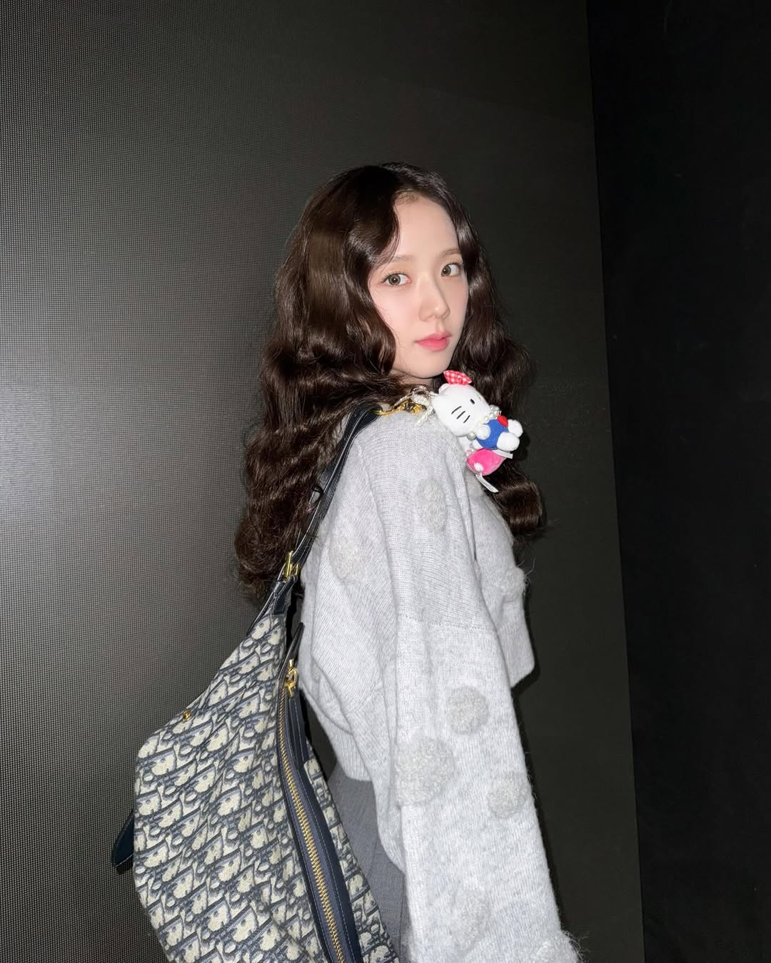 BLACKPINK SOLO 音樂到齊！JISOO 宣佈情人節發新歌〈AMOR MONTAGE〉！