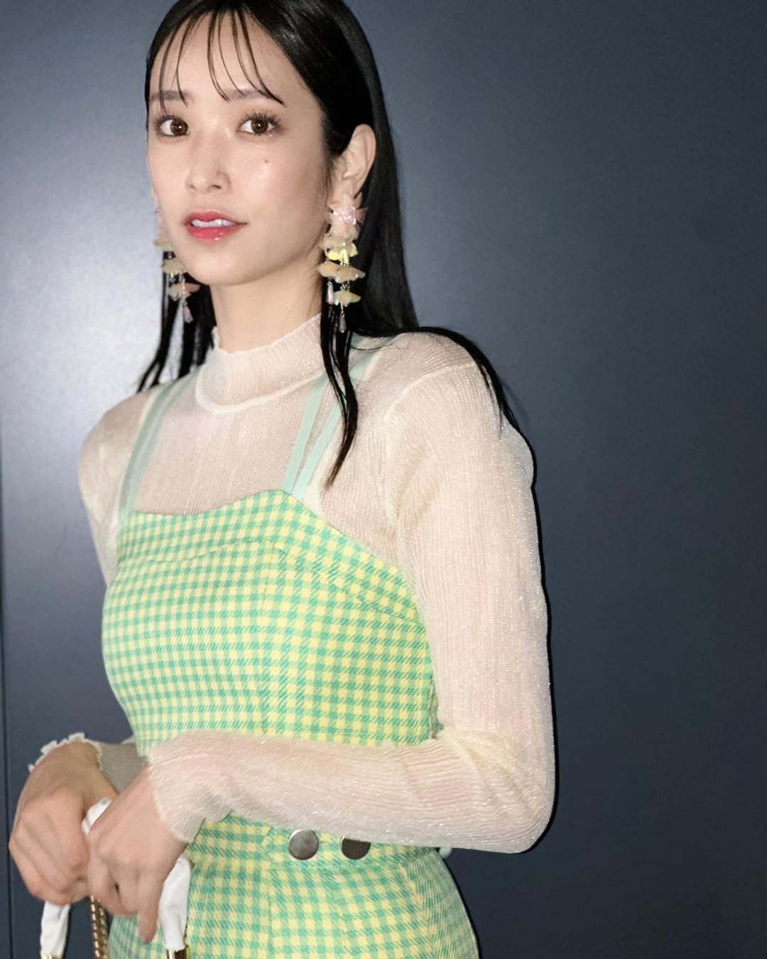 女團偶像寫真大公開！日向坂 46 隊長佐佐木久美清新甜笑令人戀愛，紀錄倒數愛豆生涯！