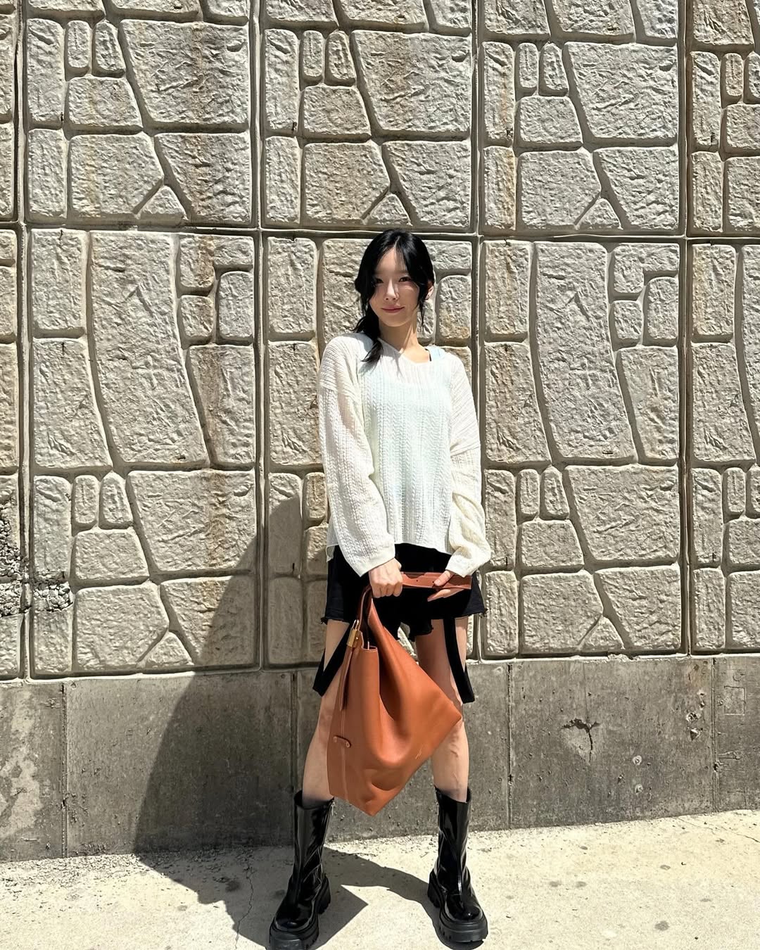 跟著女神揹準沒錯！盤點太妍私著 LV 愛包「這一款」超熱銷！