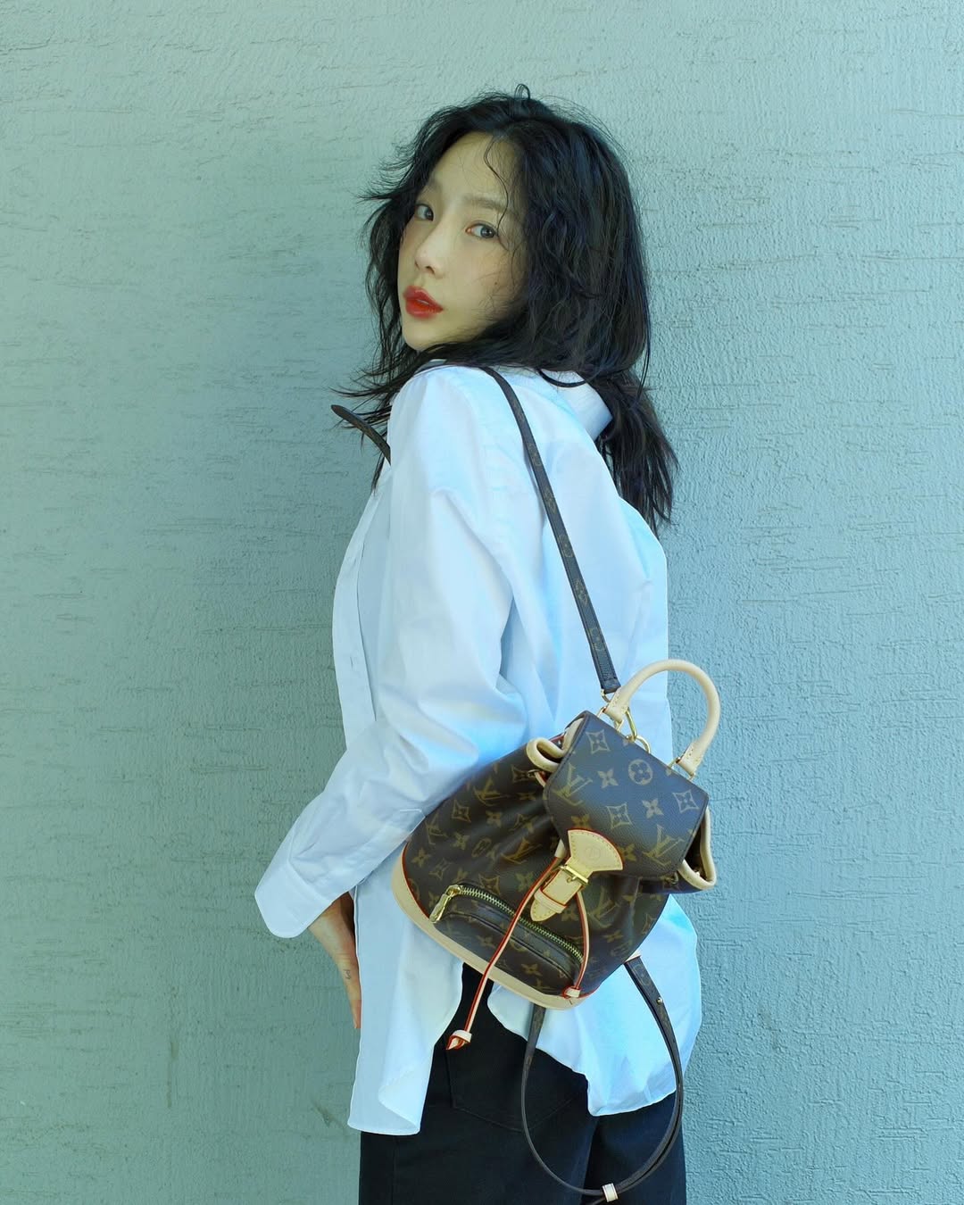 跟著女神揹準沒錯！盤點太妍私著 LV 愛包「這一款」超熱銷！