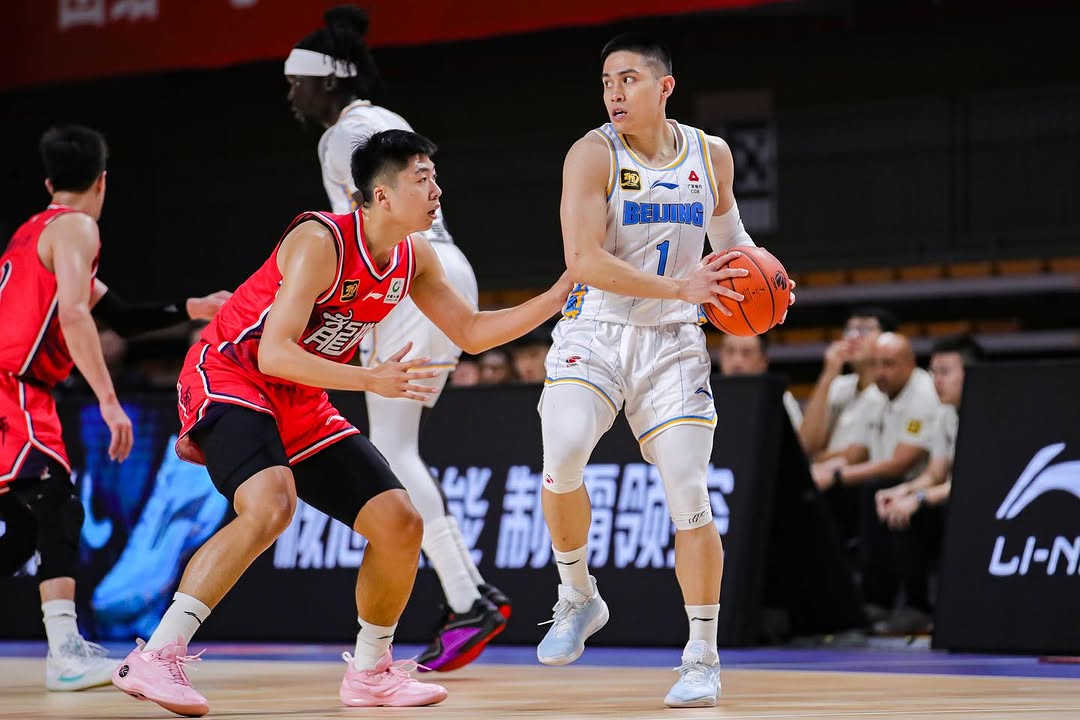 亞洲盃資格賽出戰成未知數！陳盈駿新年首戰遭對手「埋地雷」，右腳大扭痛得在地上翻滾