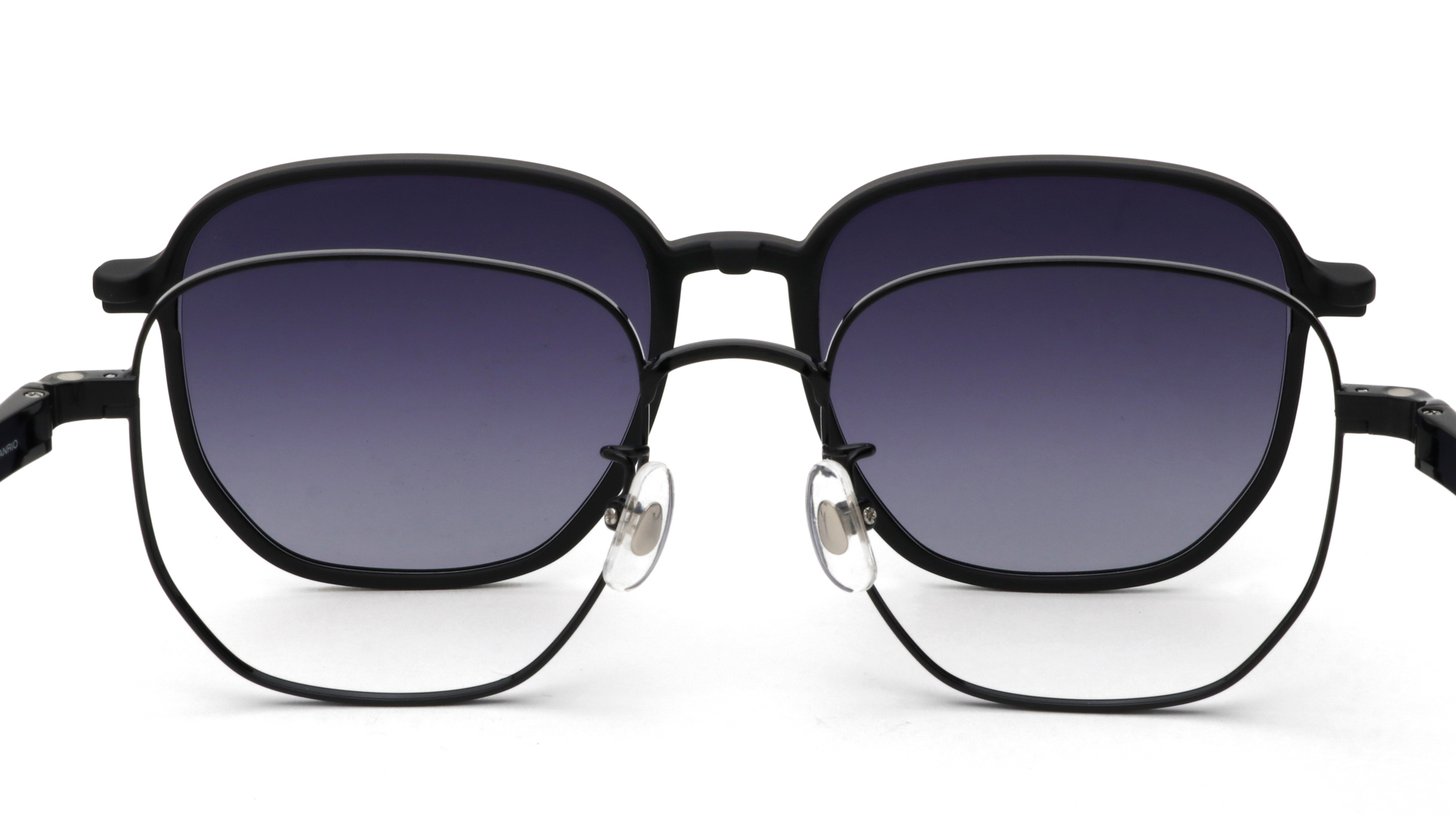 JINS又要搶破頭了！「三麗鷗聯名眼鏡系列」巨萌登場！美樂蒂、酷洛米、布丁狗、酷企鵝、大眼蛙跳上鏡框，伴你一同展望2025！