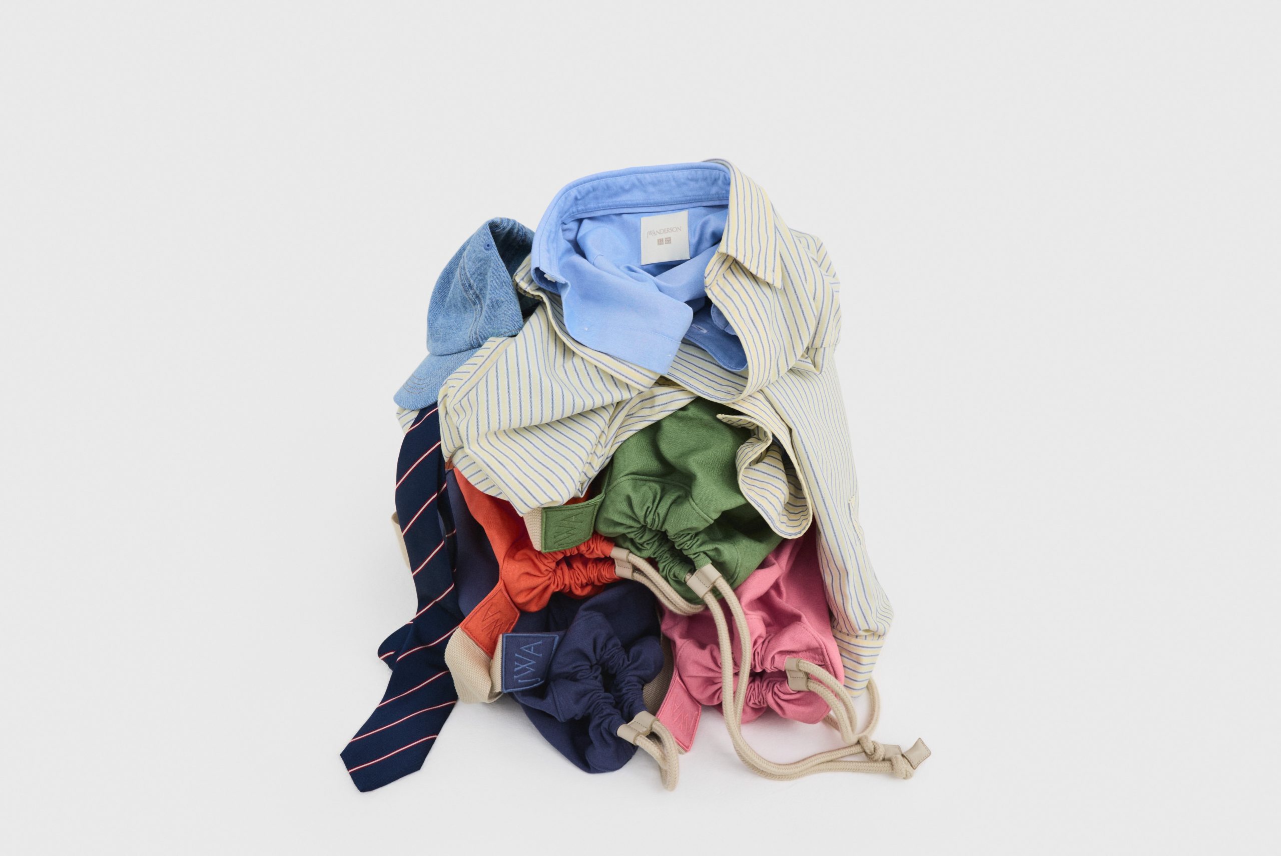 英倫學院風來了！UNIQLO攜手JW ANDERSON 2025春夏聯名要入手！