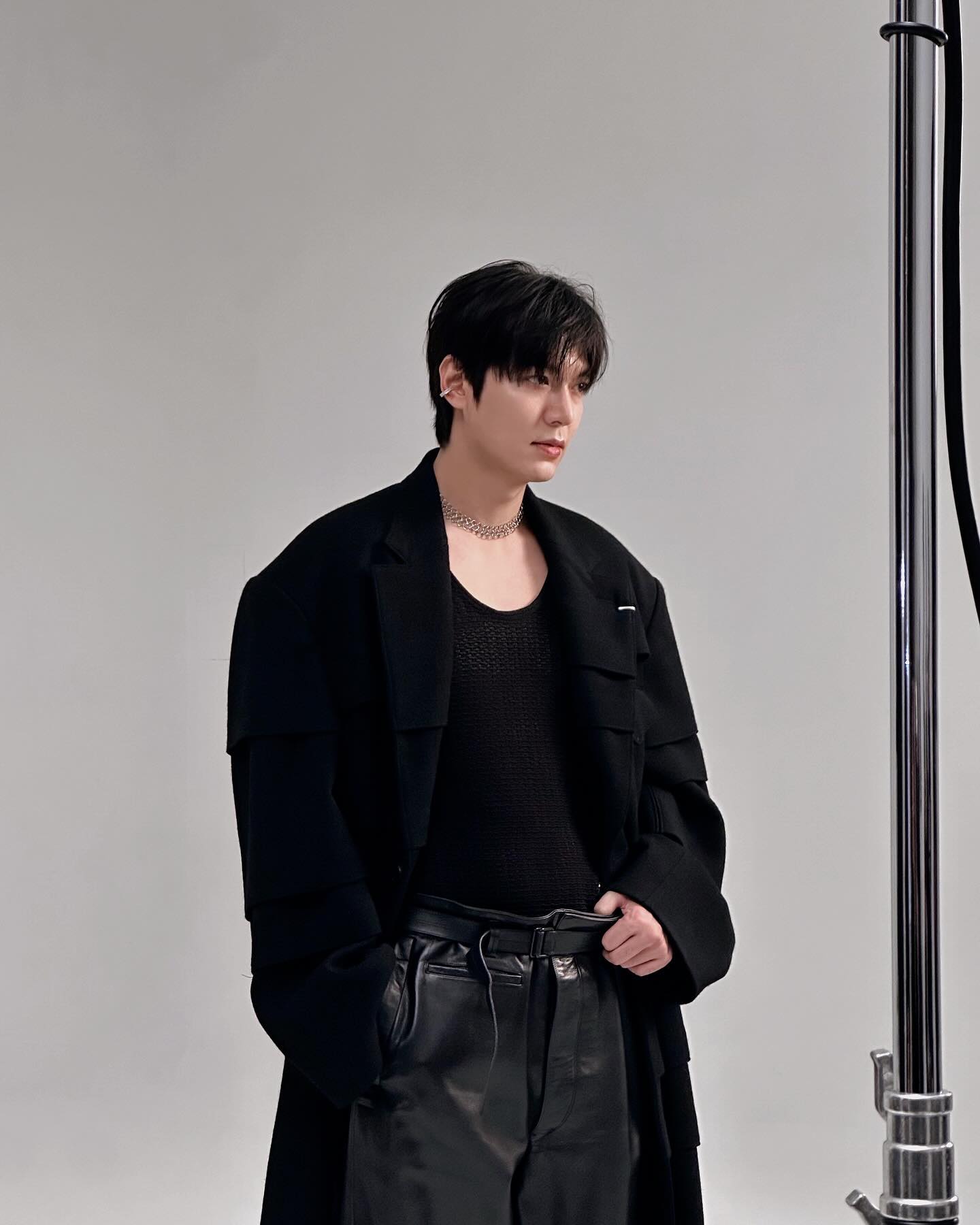 2NE1 朴春小帳上傳與李敏鎬合照喊「我的丈夫」！相關貼文急刪除，經紀公司也出面回應了！