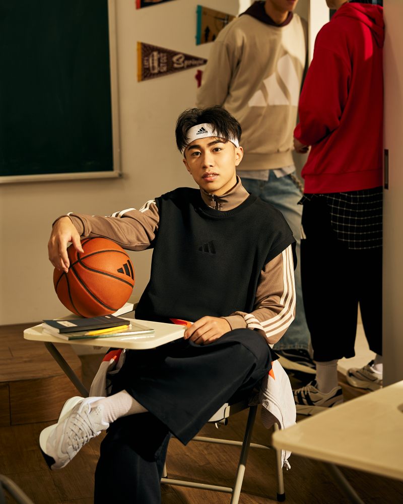 BABYMONSTER 搶先實著回歸校園！adidas 推出全新 Essentials 系列服飾