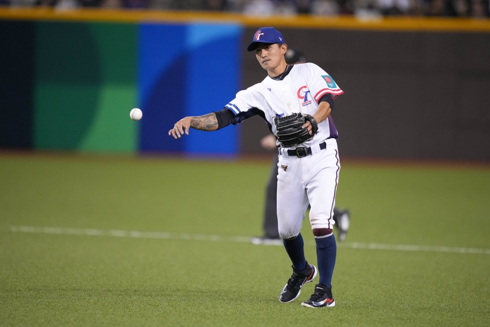 張育成兩分砲炸裂！中華隊首戰慘敗西班牙