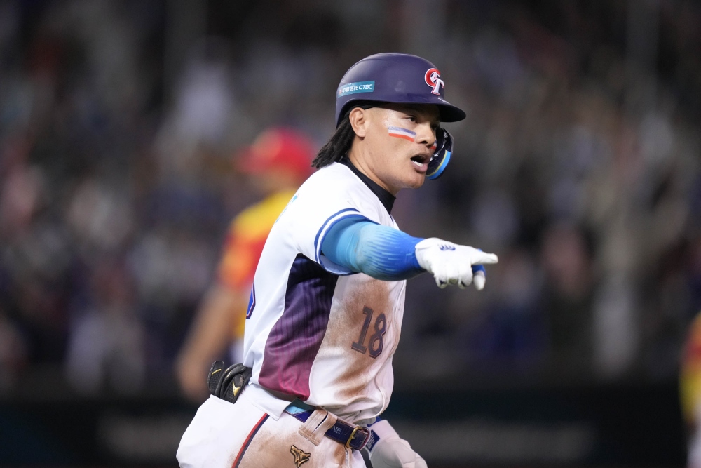 張育成兩分砲炸裂！中華隊首戰慘敗西班牙