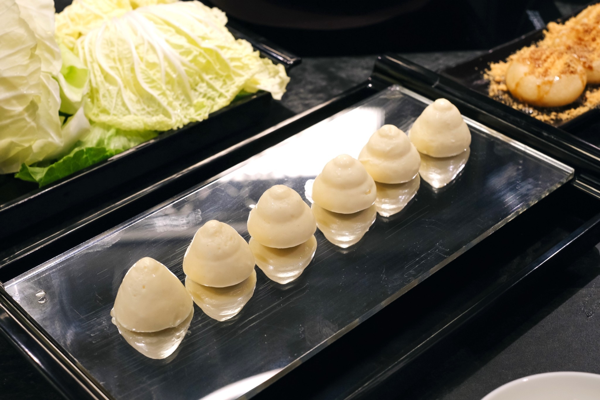 鼎王餐飲集團「無老鍋」進駐永康街商圈！門市限定菜色青龍蝦、芒果青還有白糖粿必點！