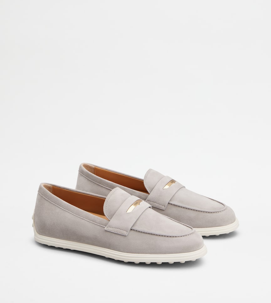 衣櫃該換季了吧！TOD’S 2025 春夏系列新品發布！