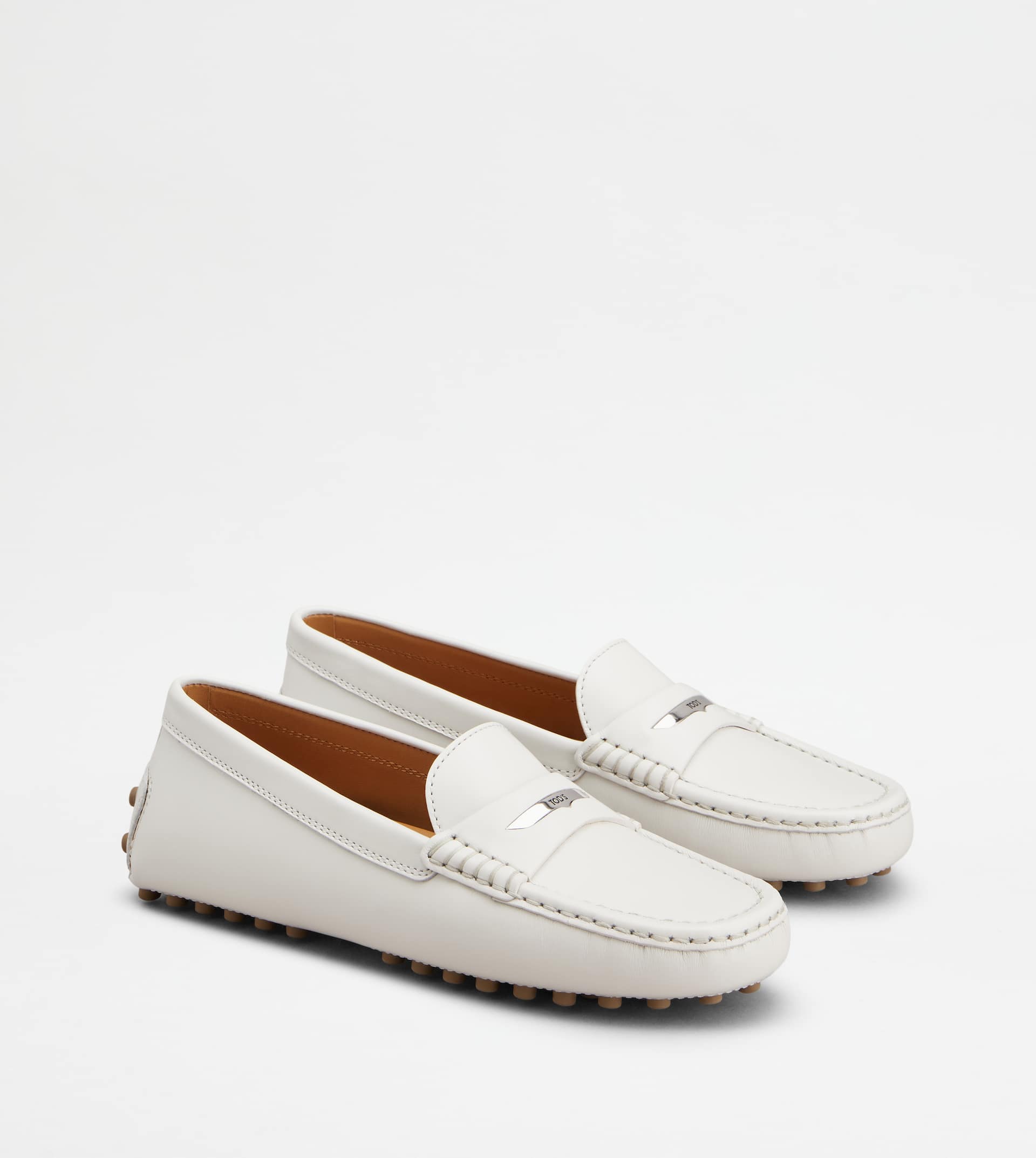 衣櫃該換季了吧！TOD’S 2025 春夏系列新品發布！