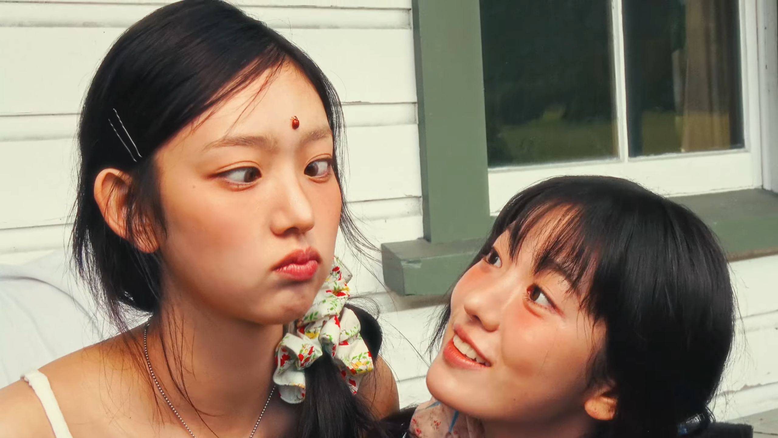 IVE 師妹新女團 KiiiKiii 新歌〈I DO ME〉無預警發行！清新質感意外大受好評！