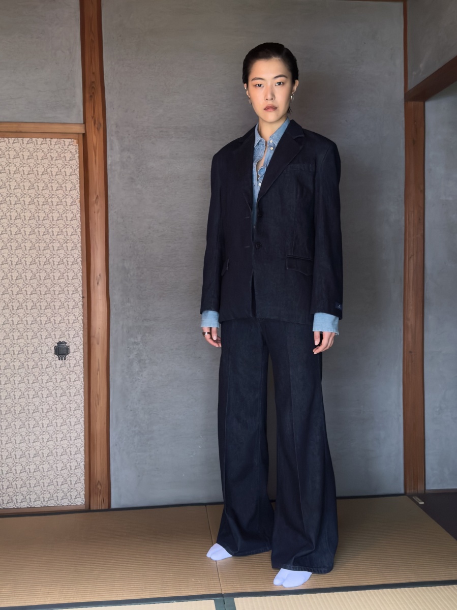 穿搭講堂 ｜從 Red 進化 Blue ！現代與傳統工藝交織的 Levi’s® Blue Tab 有何來頭？連瑟琪都搶上身！