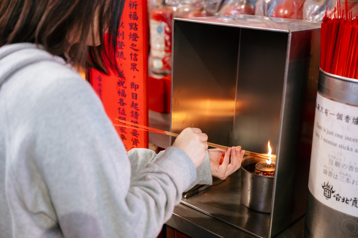 送給身旁的單身朋友吧！ TENGA x 「霞海城隍廟」聯名禮盒登場，新年脫單就靠它！