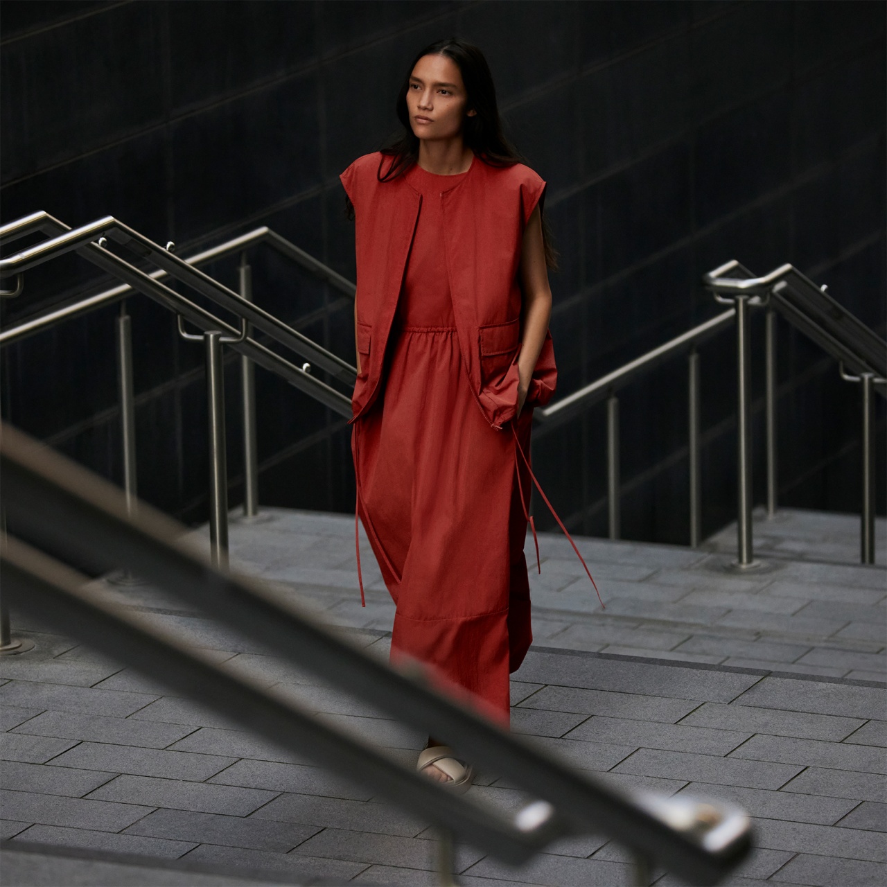 包包又要包色秒殺？ UNIQLO : C 2025春夏系列即將登台，花小錢穿出高質感！