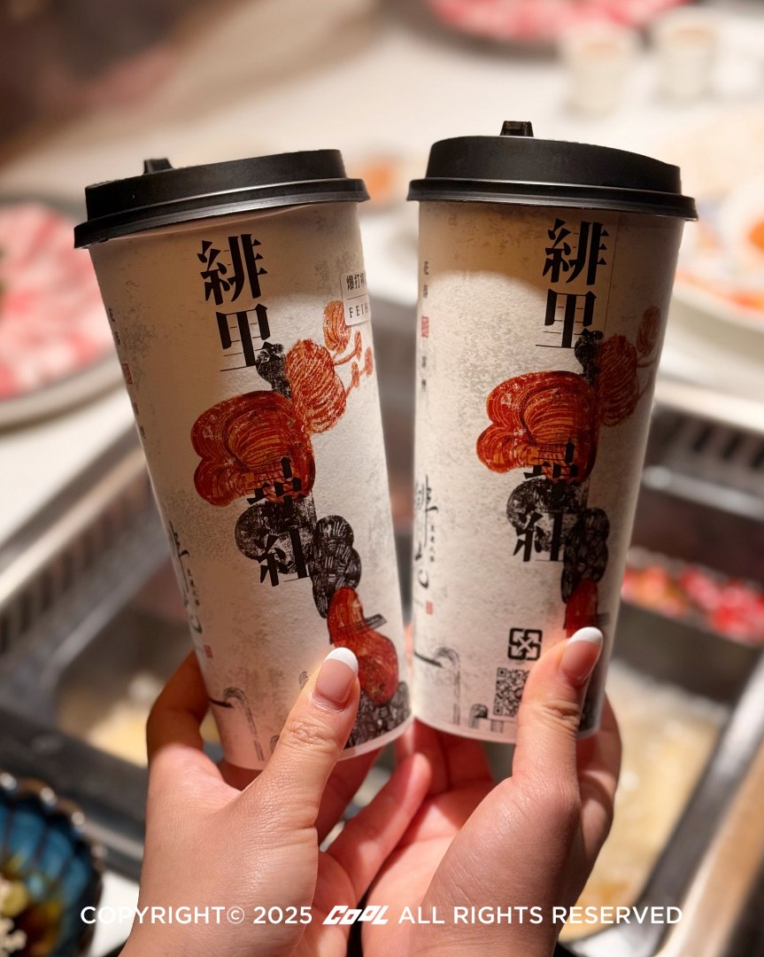 重慶火鍋「緋花」2025 菜單新升級：雙人套餐 2,000 元有找！道地牛油鍋、酸辣涼粉、糖葫蘆全都吃得到