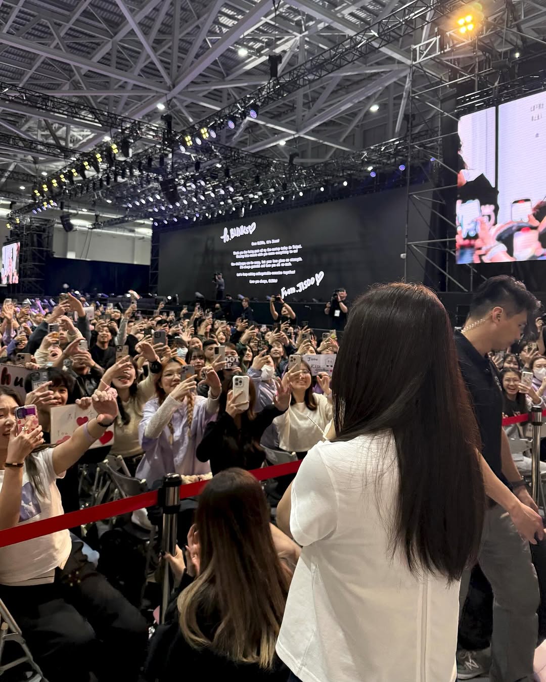 JISOO 台灣粉絲見面會感謝文全篇中文超有心！向粉絲喊話：「BLINK 水啦！」