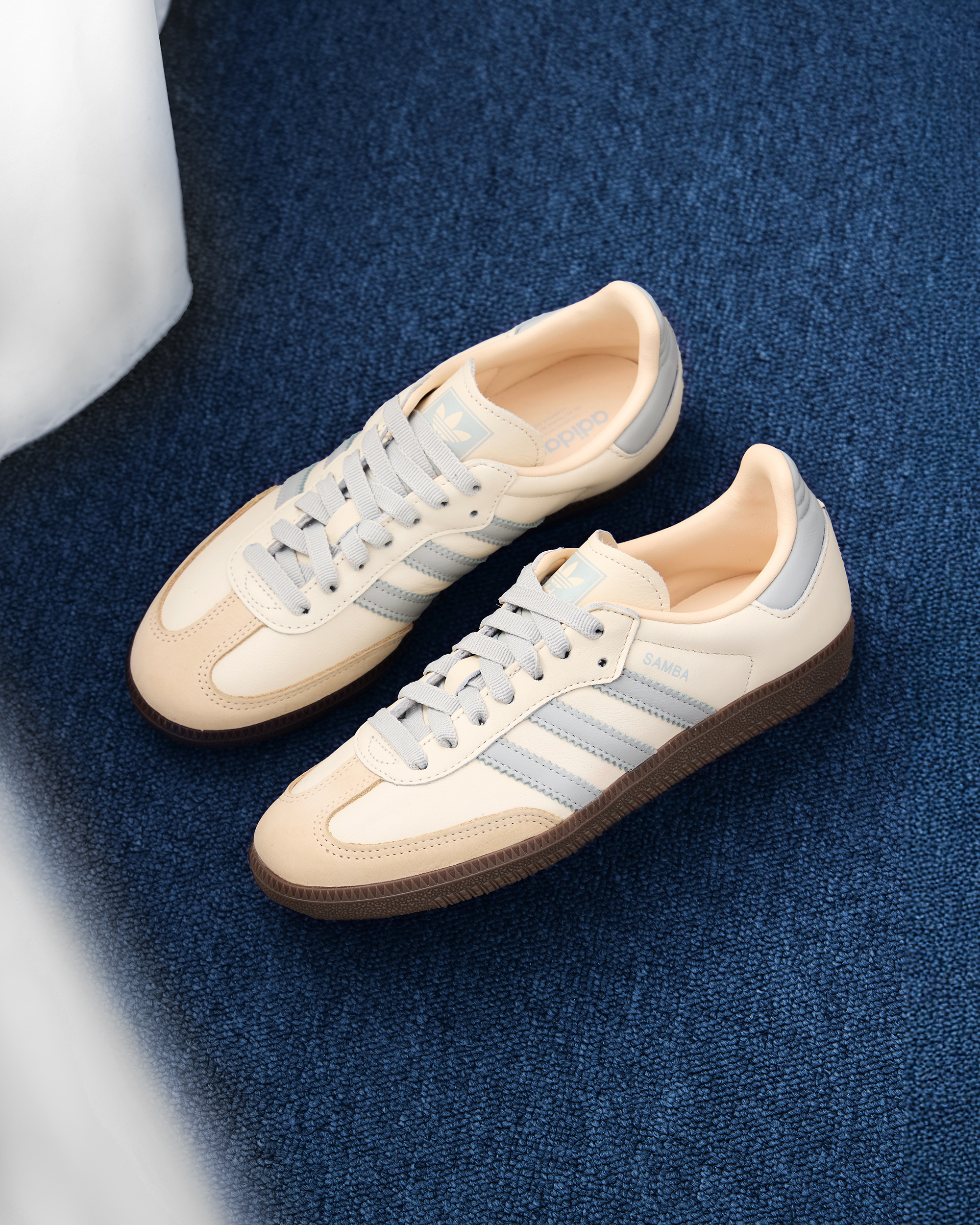 adidas Originals 雨琦領銜慶祝「SAMBA DAY」，攜手倩碧 CLINIQUE 送花漾腮紅！