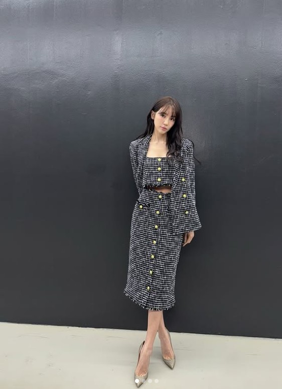 尹恩惠還原 19 年前《宮》申采靜！超凍齡外貌網友看傻：以為是舊劇照