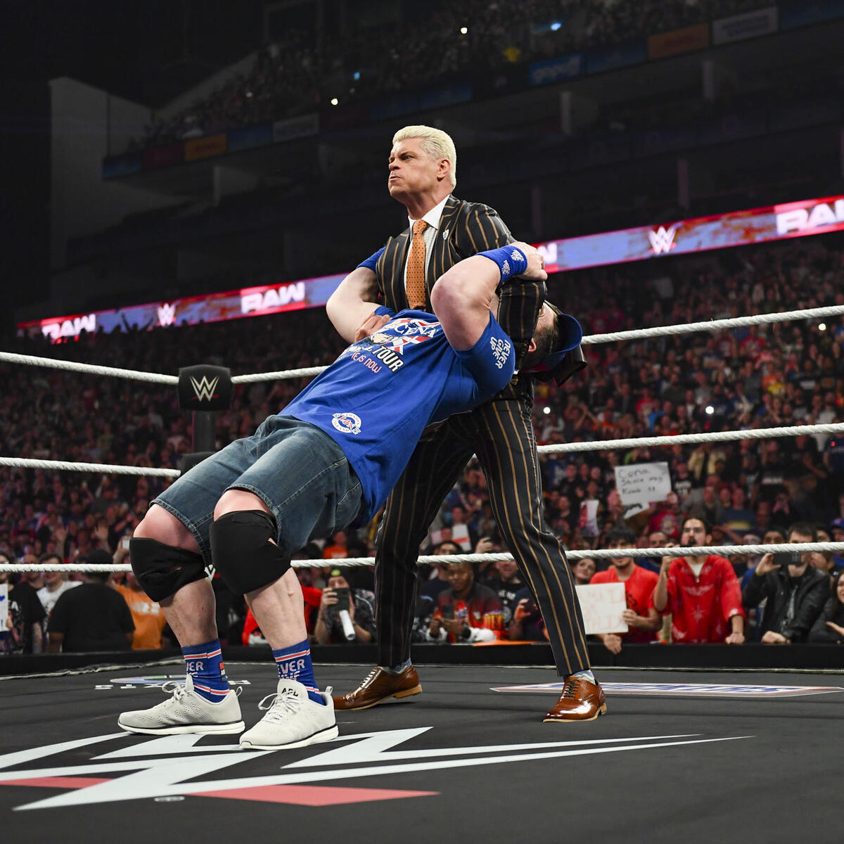 WrestleMania 41 前最後交鋒，Cody 與 Cena 互丟麥克風炸彈！