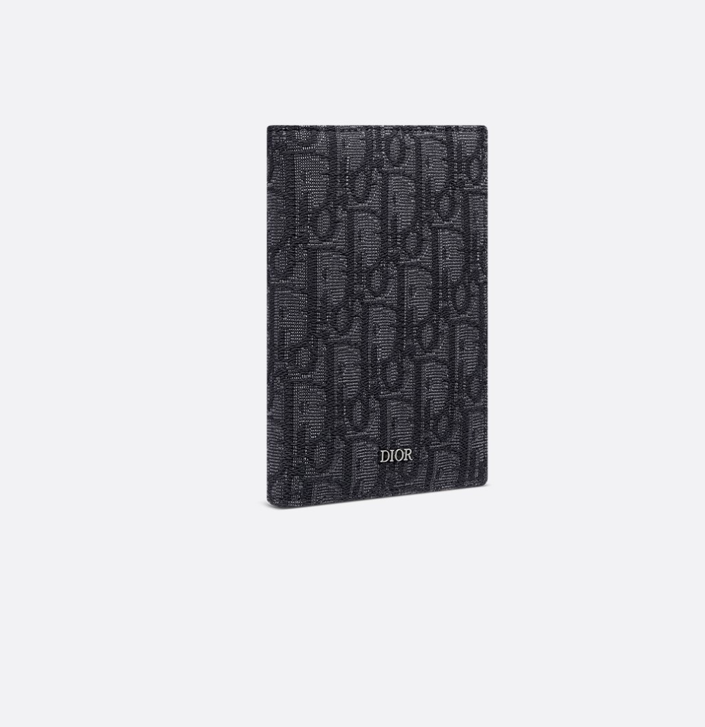 萬元初頭就能入手！LV、Dior、BV⋯盤點精品護照套！