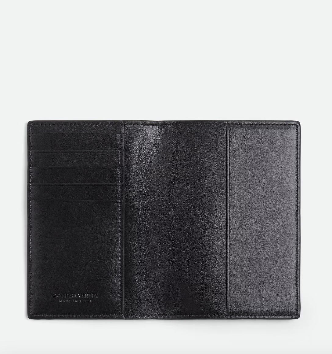 萬元初頭就能入手！LV、Dior、BV⋯盤點精品護照套！