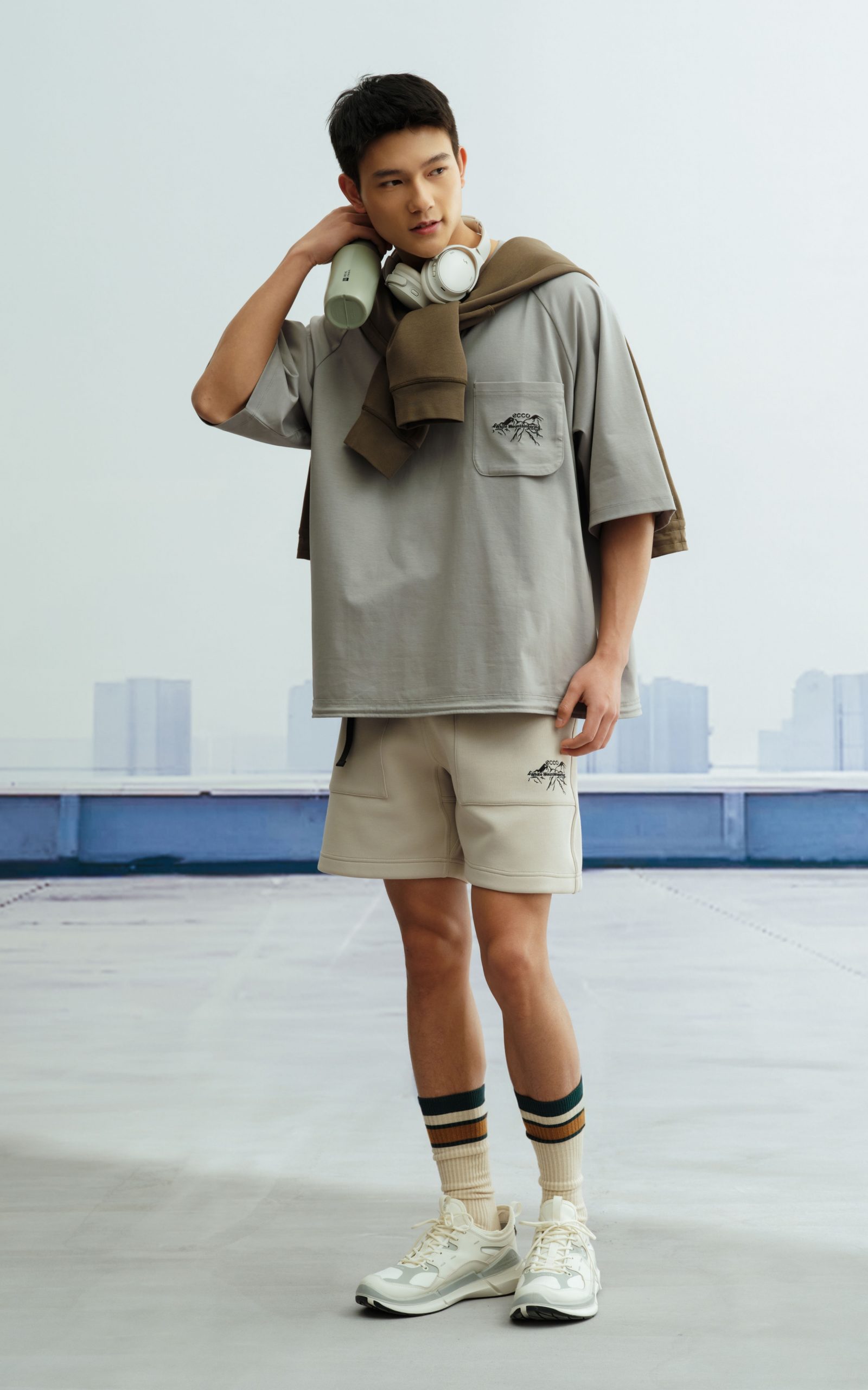 型走在都市與自然！2025 ECCO x White Mountaineering 聯名打造全新機能時尚，陪你躍然山行！