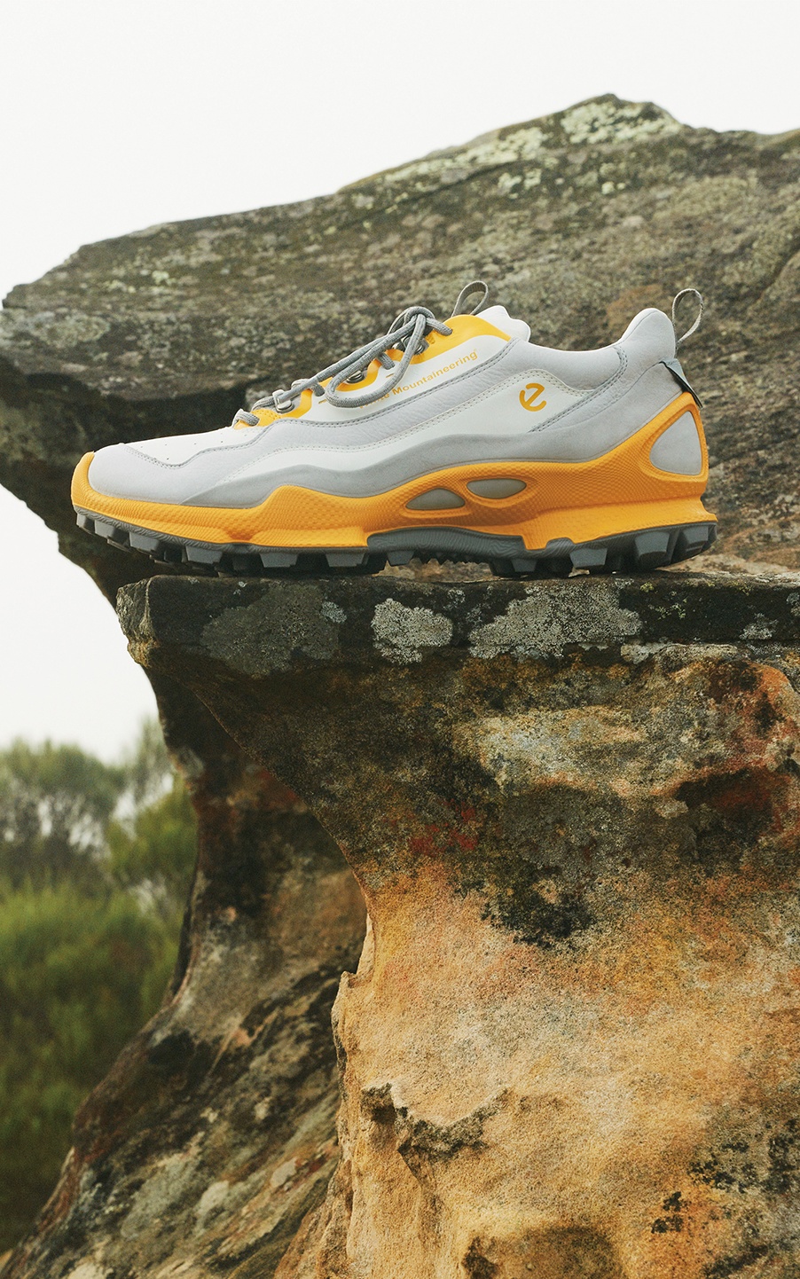 型走在都市與自然！2025 ECCO x White Mountaineering 聯名打造全新機能時尚，陪你躍然山行！