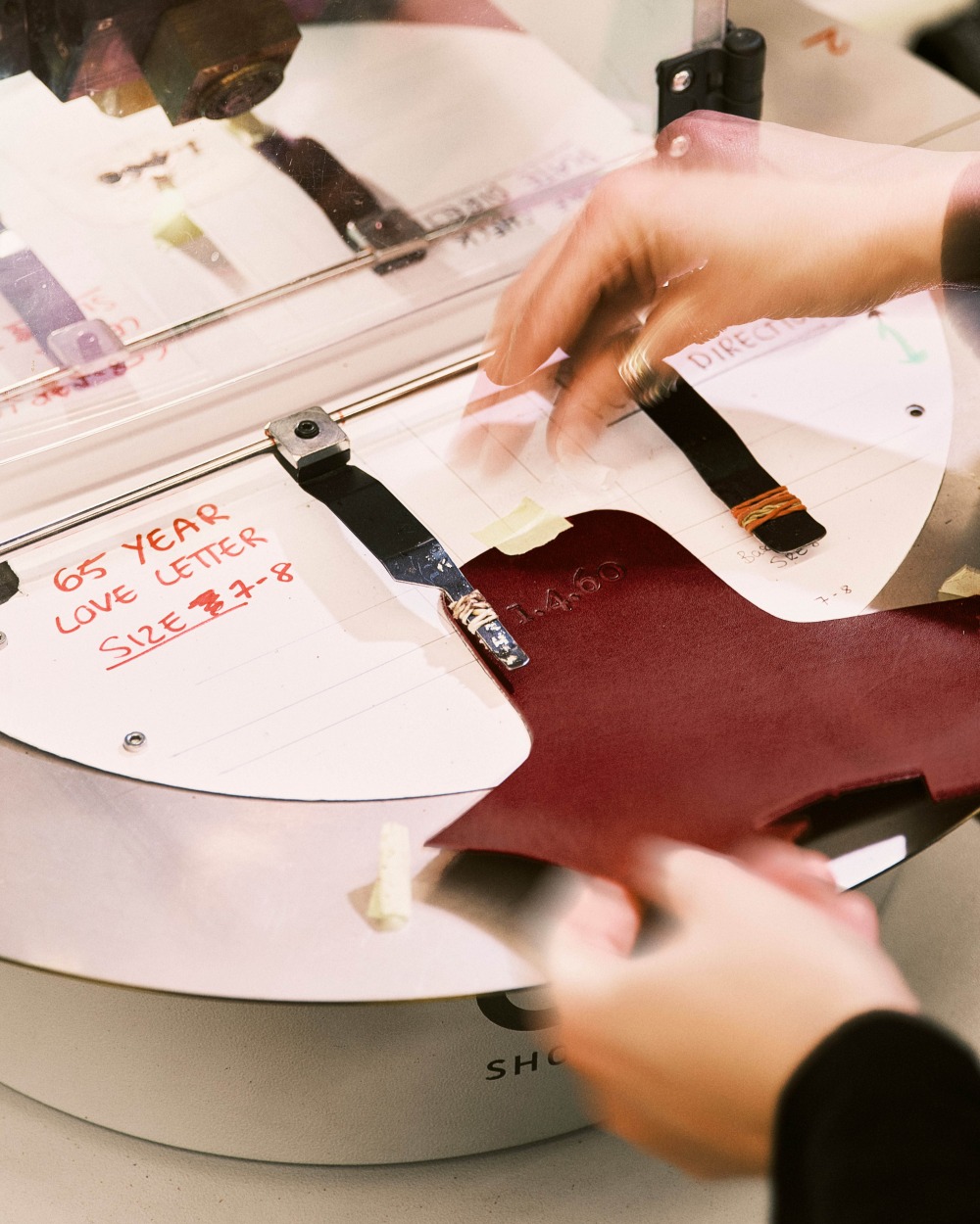 全球限量 1,460 雙！Dr. Martens 65週年頂級手工靴登場