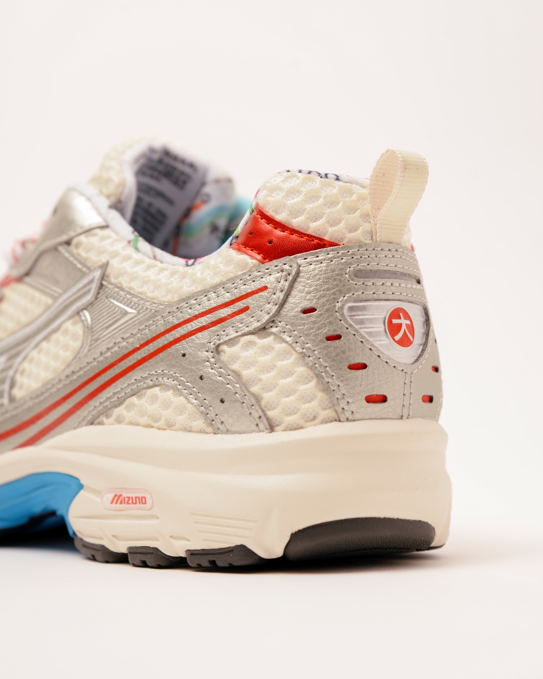 最具日本文化底蘊的一雙鞋 ?  『MIZUNO MXR OSAKA CITY』PACK雙色登場 ! 細節從裡到外一次報給你 !