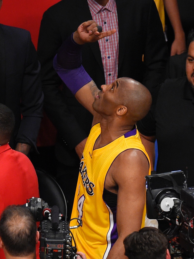 Kobe Bryant 退休之戰轟下 60 分