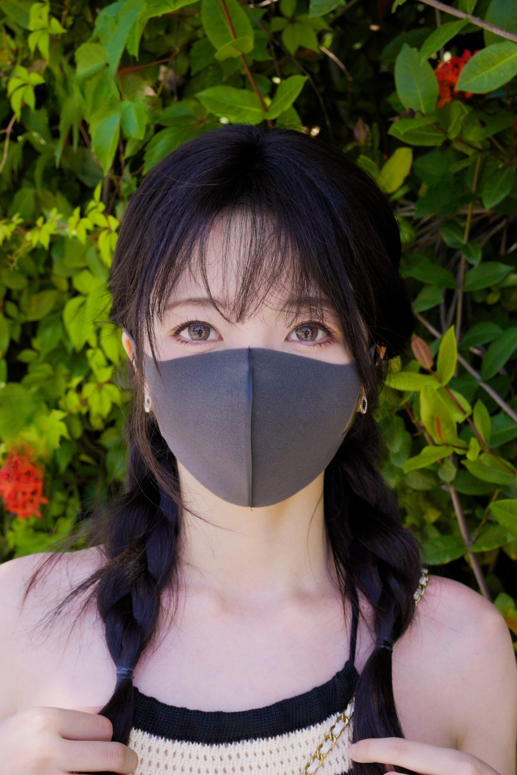 首度拿下黑色口罩！HongKong Doll 愚人節驚喜公開 