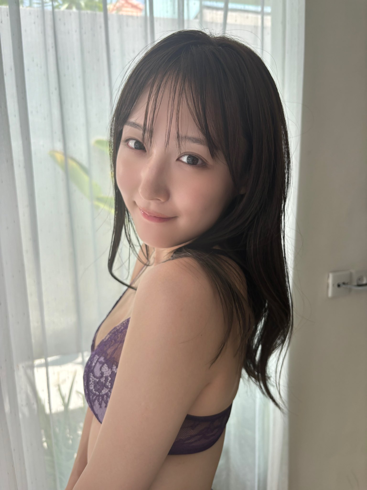 日本女團 SKE48 偶像女神脫了！鎌田菜月出道 13 年來首本寫真甜辣滿分，火速攻佔亞馬遜暢銷冠軍！