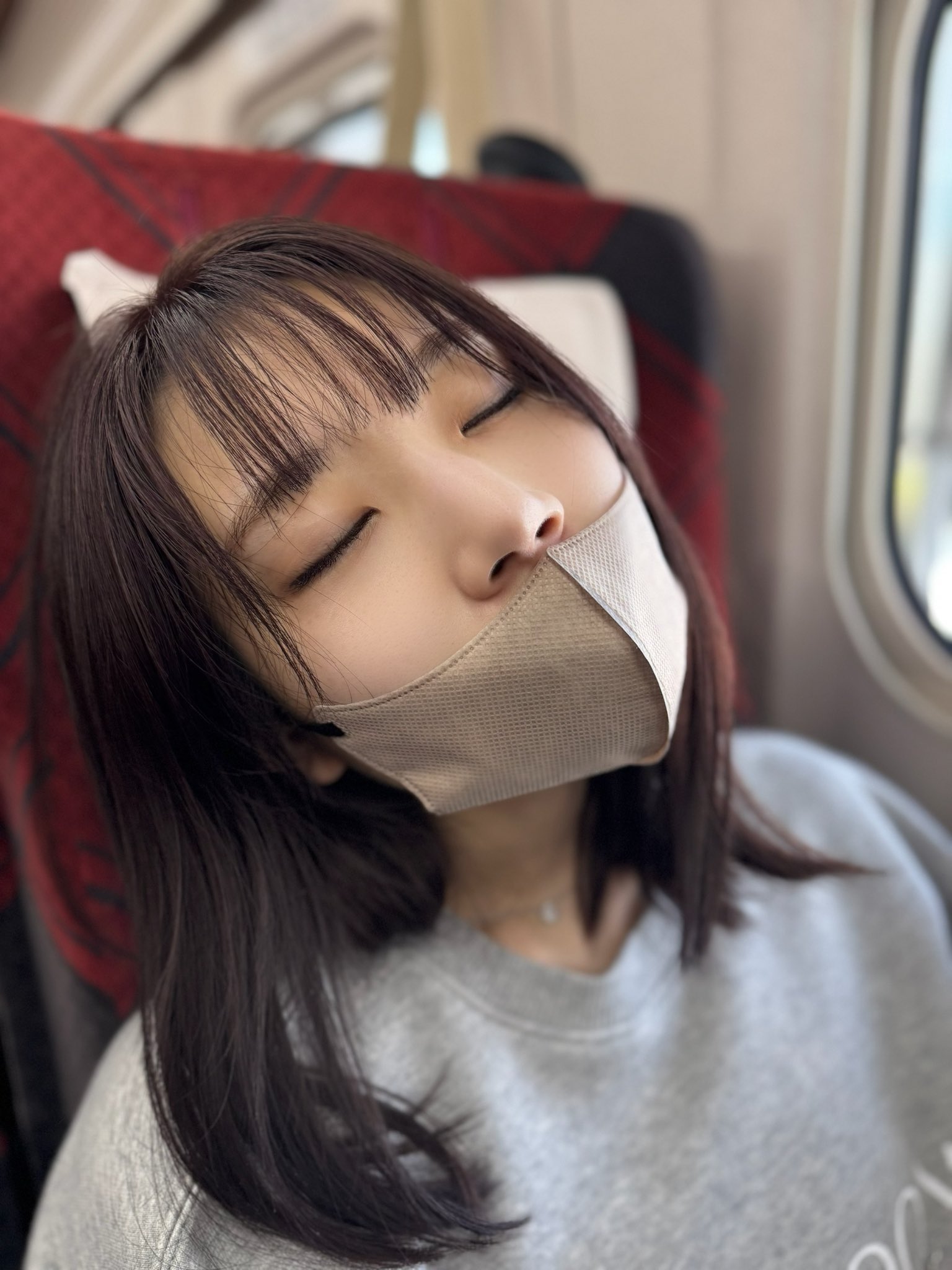 粉絲驚呼：起床氣也超美麗！河北彩伽 驚喜公開 