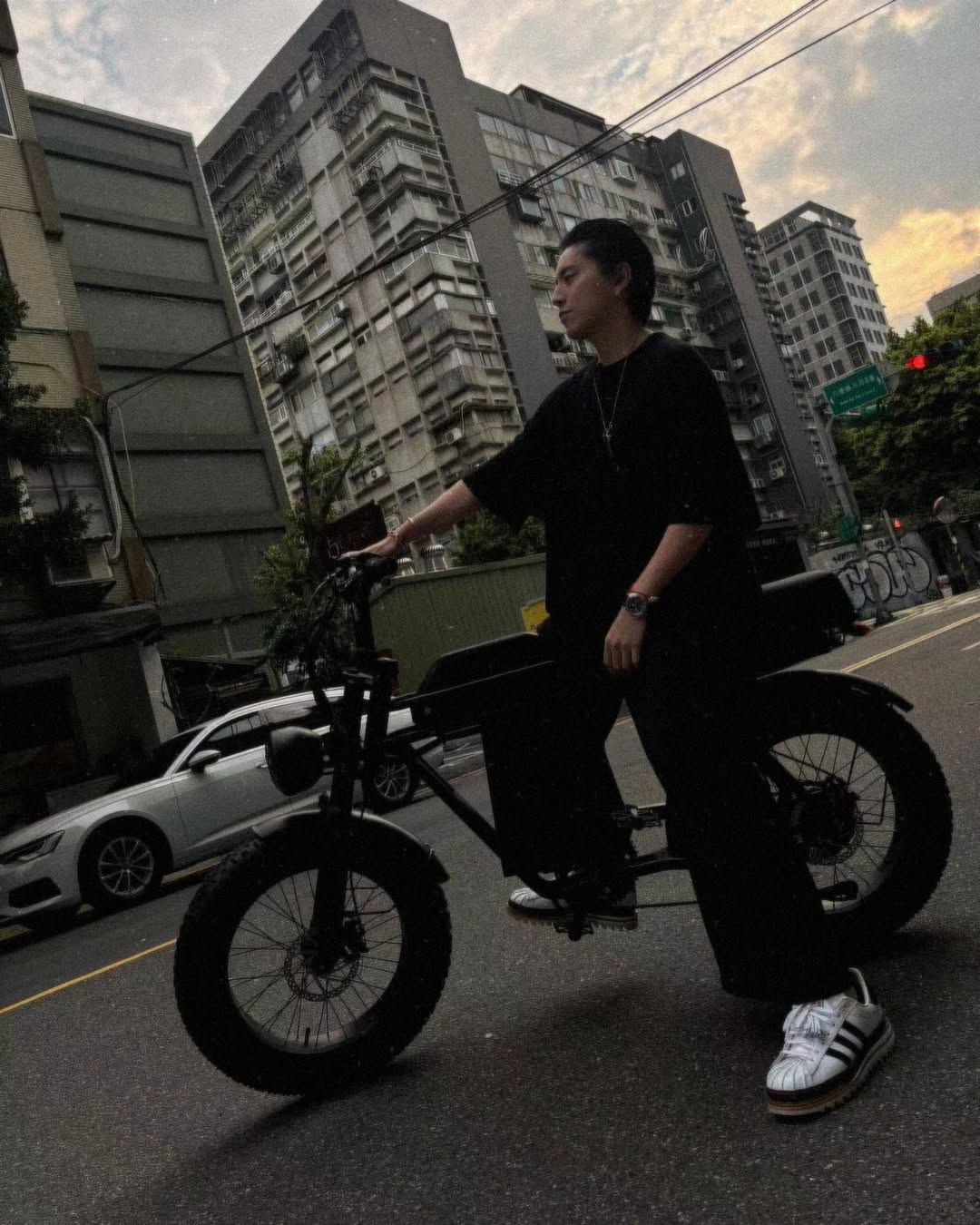 王大陸軍中高喊：滿滿的大平台！「替代役之歌競賽」奪第一