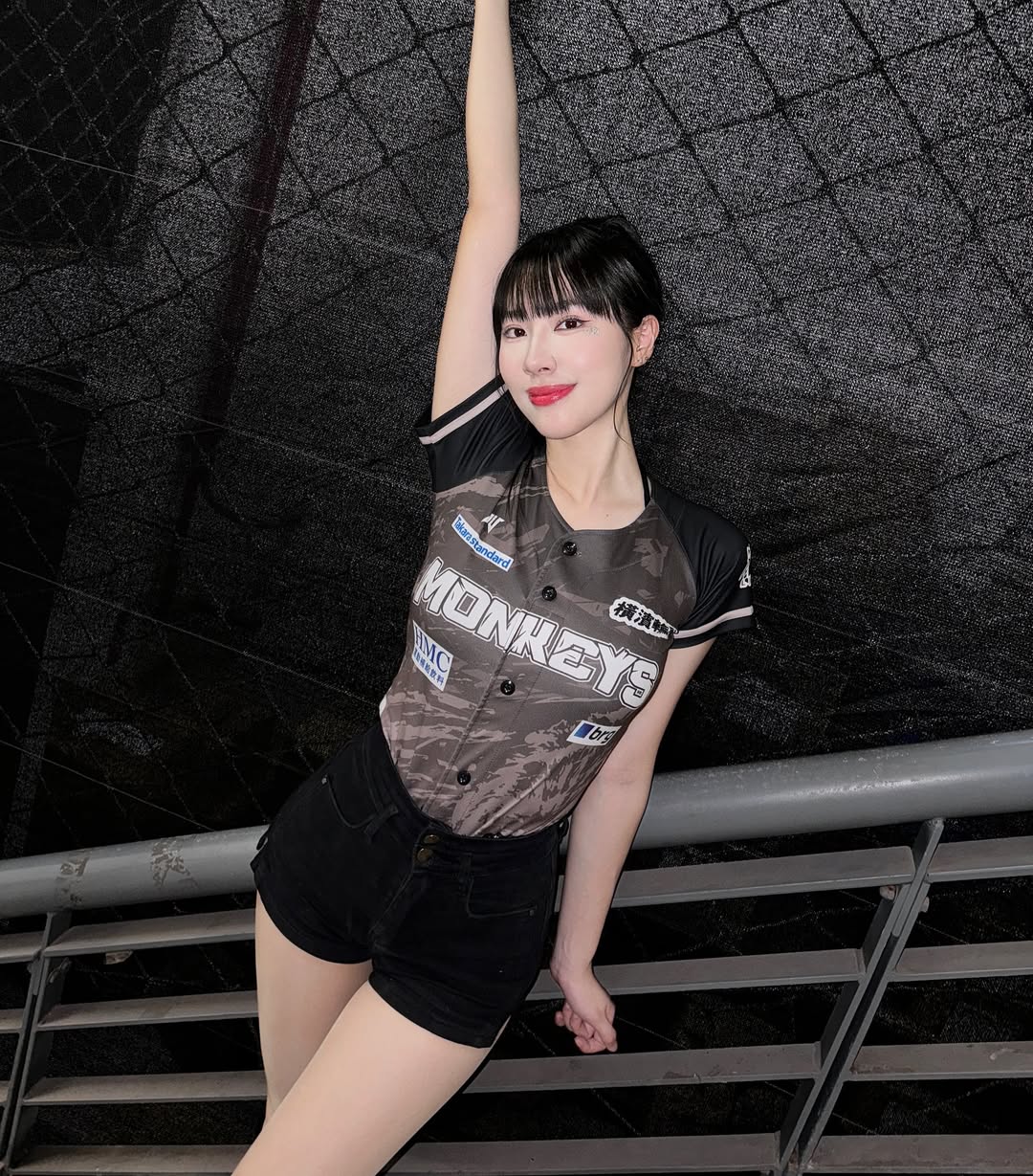 被低估的寶藏女神！校花出身啦啦隊「宋宋」不輸韓援，網友們狂讚：「此生必推！」