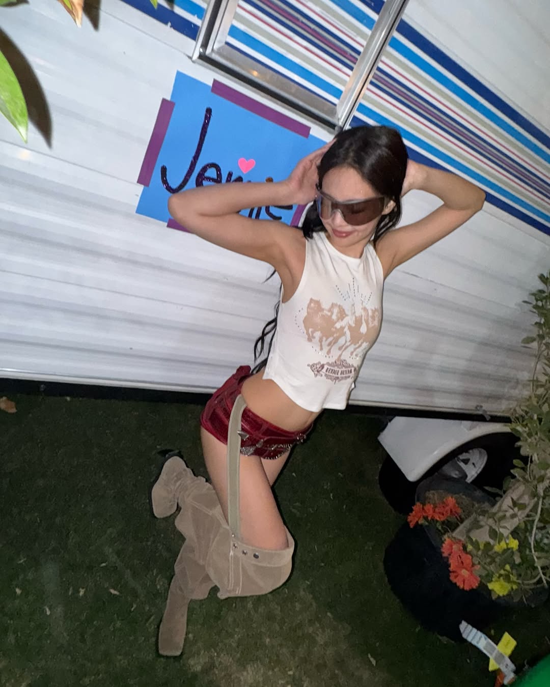 可以重溫啦！JENNIE、LISA 精彩 Coachella 表演 YouTube 看得到！
