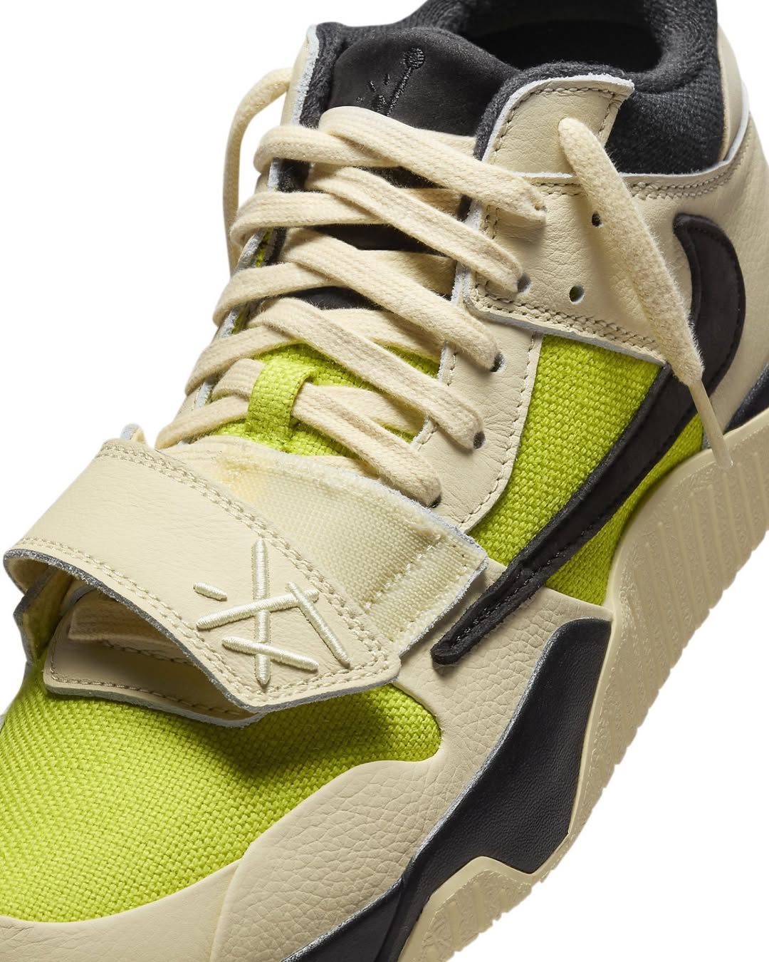 擂台上被摔就穿這雙！Travis Scott x Air Jordan 全新聯名本週登場