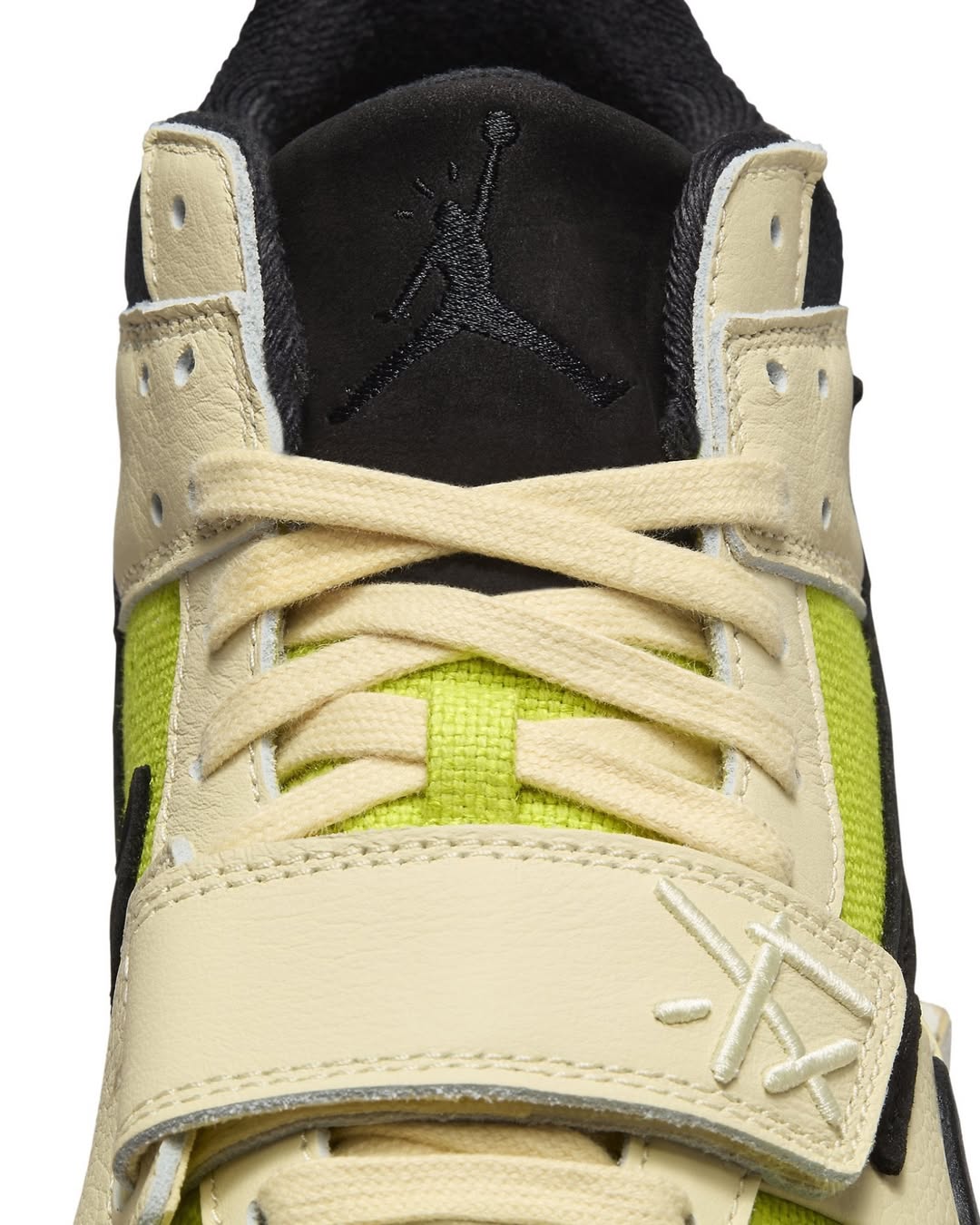 擂台上被摔就穿這雙！Travis Scott x Air Jordan 全新聯名本週登場