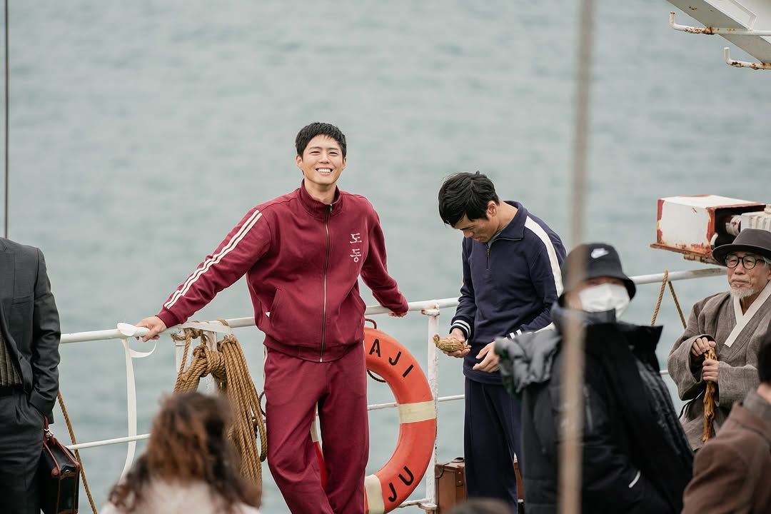 這樣也可以？《苦盡柑來遇見你》劇照被中國超市蔬果攤做成廣告看板！