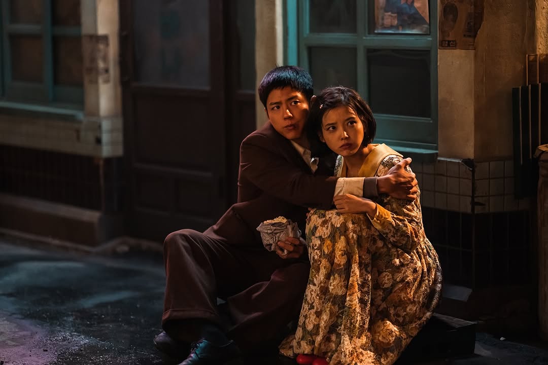 這樣也可以？《苦盡柑來遇見你》劇照被中國超市蔬果攤做成廣告看板！