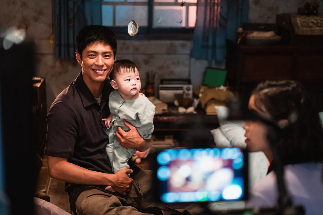 這樣也可以？《苦盡柑來遇見你》劇照被中國超市蔬果攤做成廣告看板！