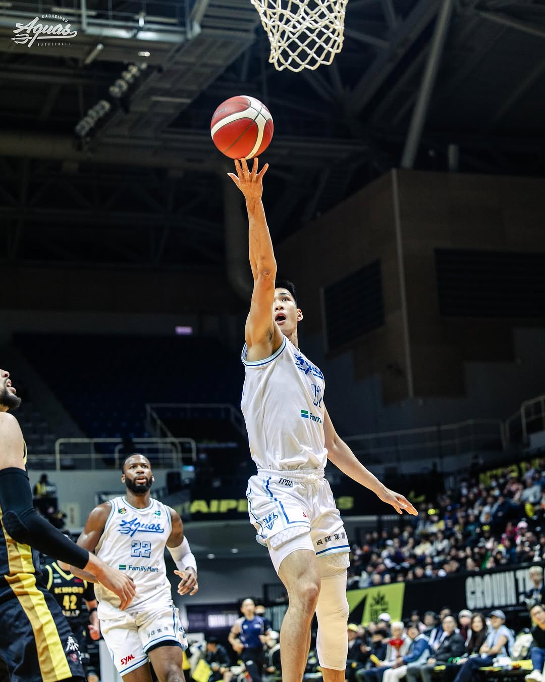 唐維傑投籃姿勢紅到國外掀討論！美媒比喻就像是 Shawn Marion，主播：把三分從口袋拿出來！