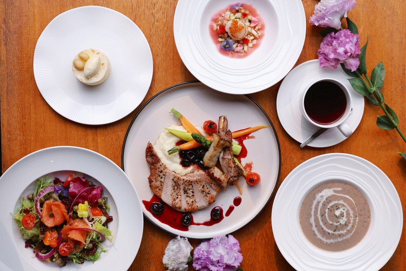 2025母親節慶祝全攻略！速食、餐廳優惠整理＆好吃好看的母親節蛋糕推薦（持續更新）