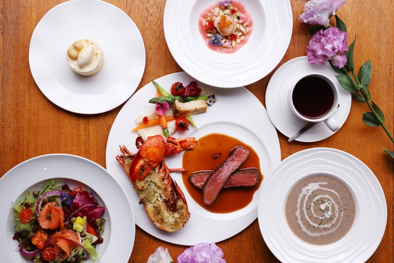 2025母親節慶祝全攻略！速食、餐廳優惠整理＆好吃好看的母親節蛋糕推薦（持續更新）