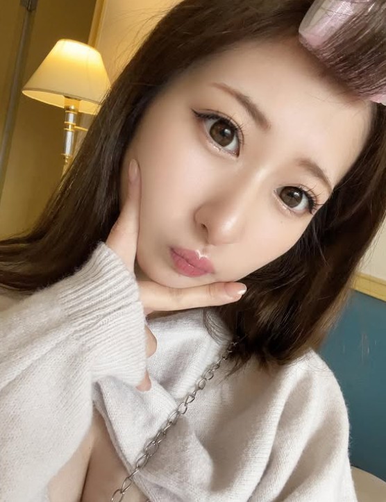 人氣 AV 女優偷吃已婚球星！沉寂 4 個月低調曬辣照，達人曝下一步：歡迎回來