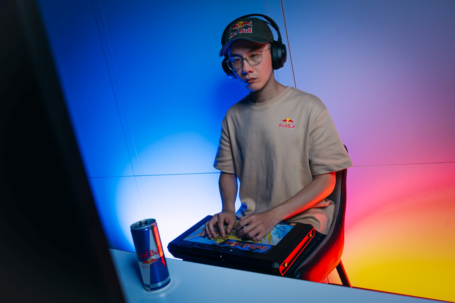 《快打旋風6》電競選手石油王被 T1 簽下！準備下週出戰 EVO Japan