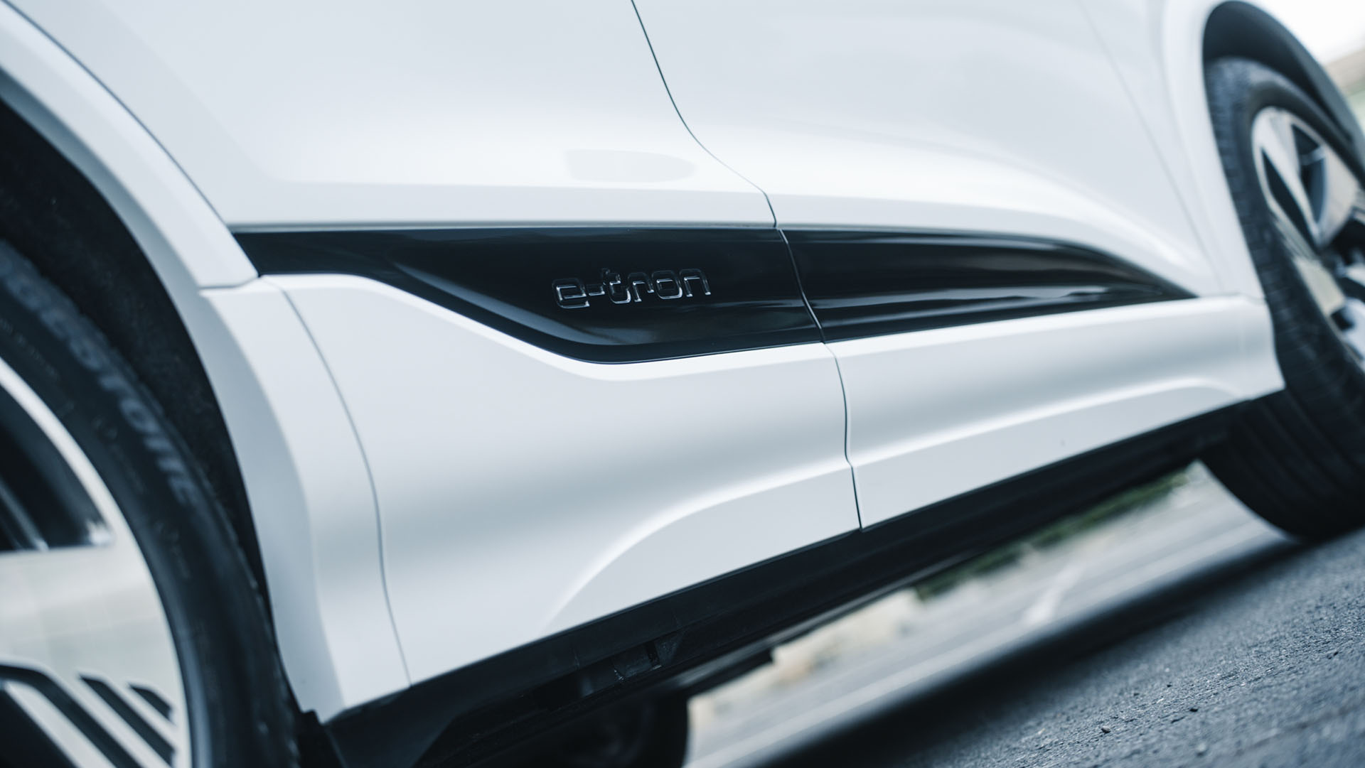 車 COOL｜試駕 Audi Q6 e-tron 純電休旅，年度鉅獻也不為過？