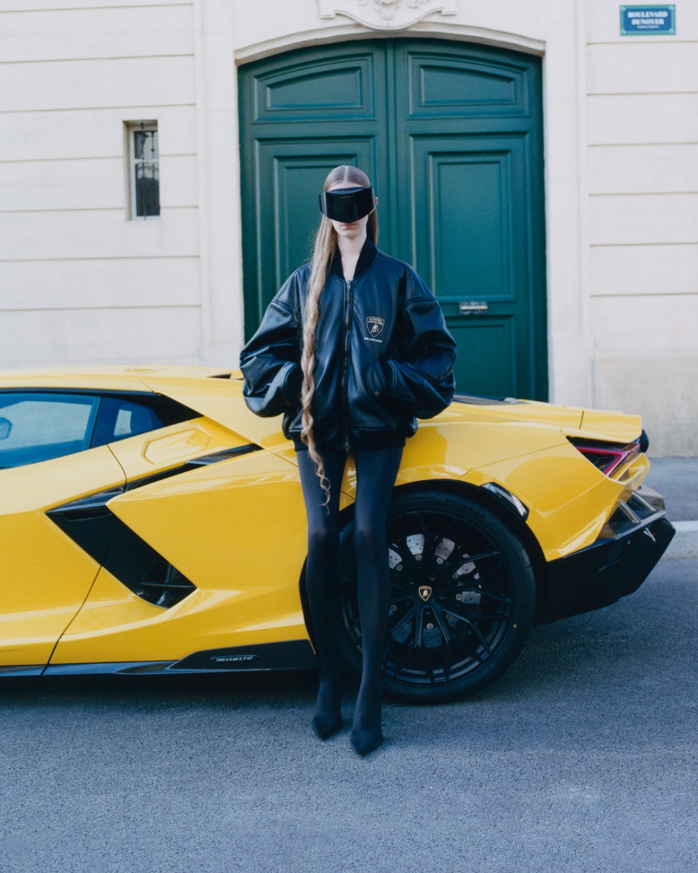 你也買得起的藍寶堅尼！Balenciaga、Lamborghini 合作系列發布！