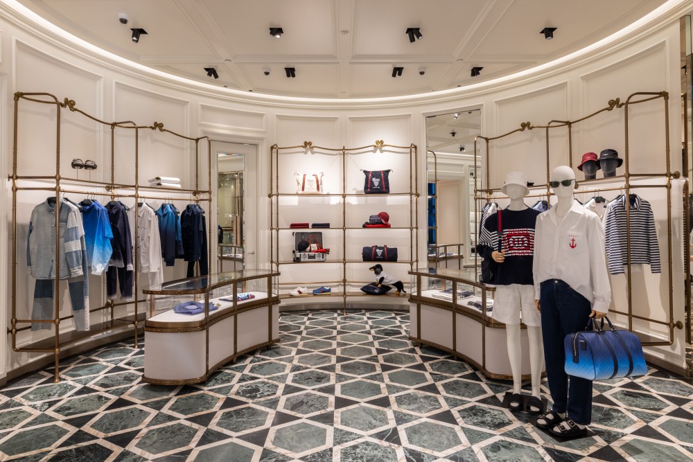 YELLOW 黃宣、ABAO 阿爆親身演繹！2025 GUCCI LIDO 夏日度假系列！