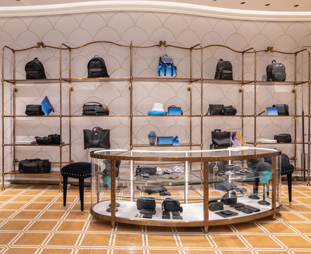 YELLOW 黃宣、ABAO 阿爆親身演繹！2025 GUCCI LIDO 夏日度假系列！